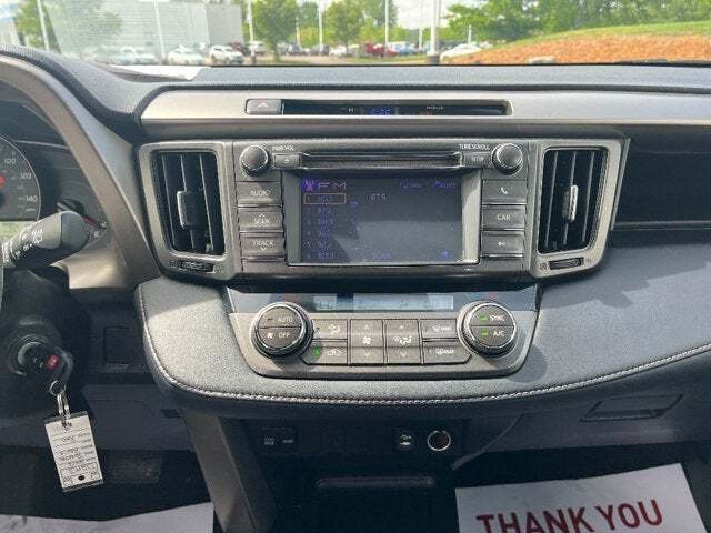 2013 Toyota RAV4 33
