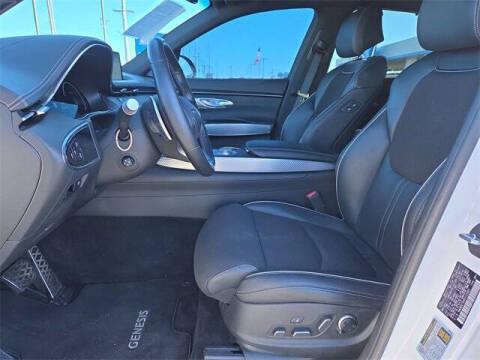 2023 Genesis GV70 2.5T Standard