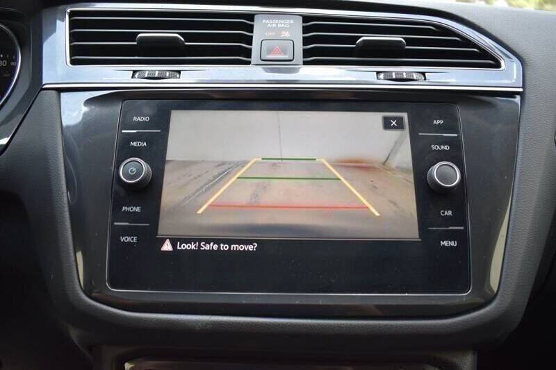 2021 Volkswagen Tiguan SE R-Line Black