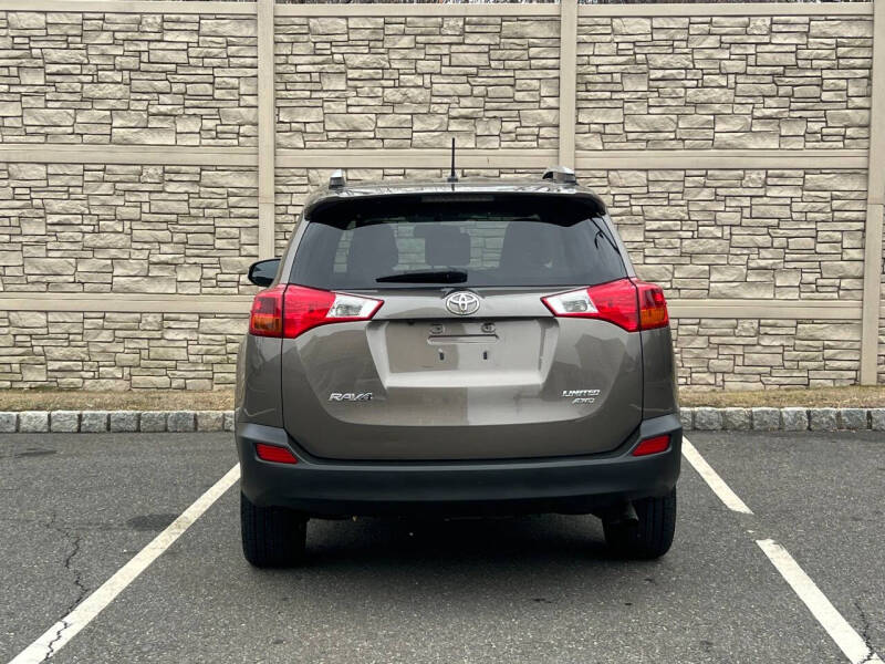 2013 Toyota RAV4 Limited photo 7