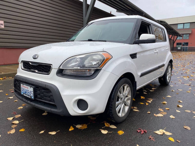 2013 Kia Soul +