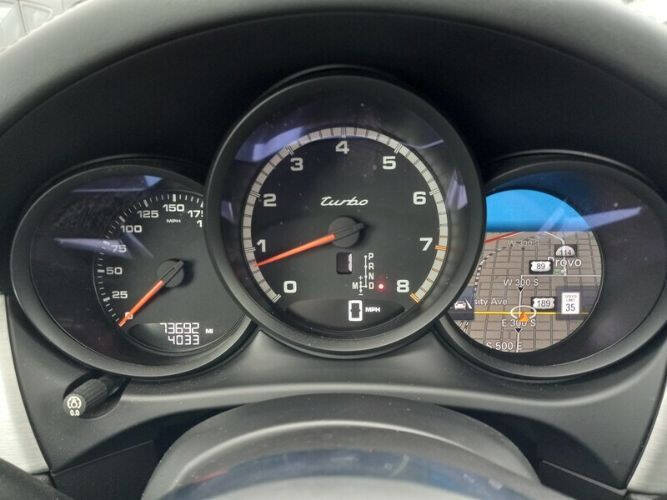 2016 Porsche Macan Turbo