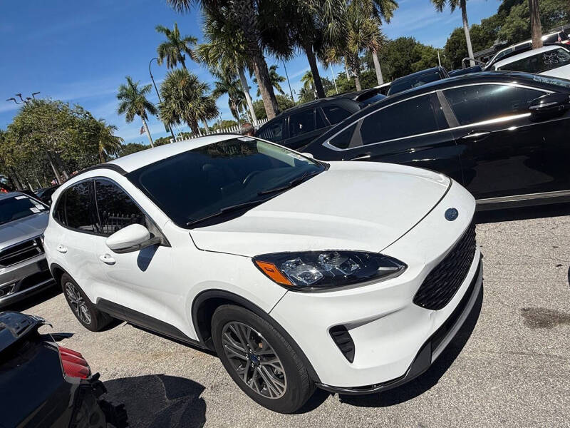 2020 Ford Escape SEL