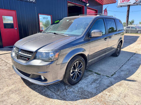 2016 Dodge Grand Caravan for sale at JT & Son's Auto Sales in Lake Charles LA