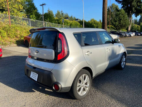 2015 Kia Soul +
