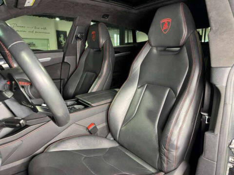 2019 Lamborghini Urus