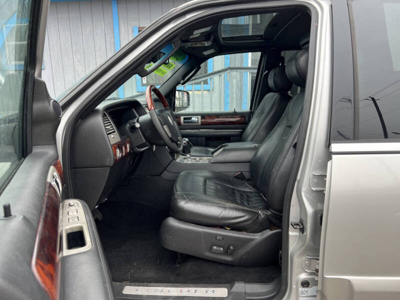 2006 Lincoln Navigator Luxury