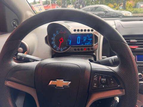 2014 Chevrolet Sonic LS Auto