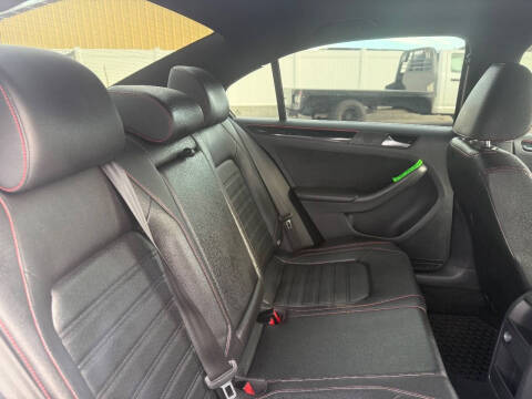 2016 Volkswagen Jetta 2.0T GLI SEL