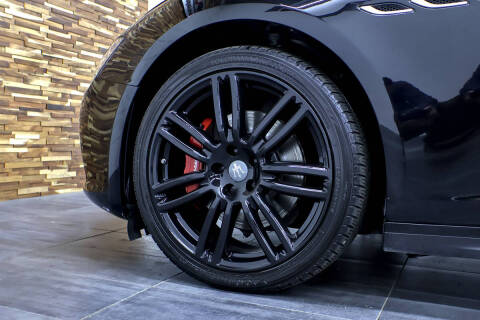 2017 Maserati Ghibli