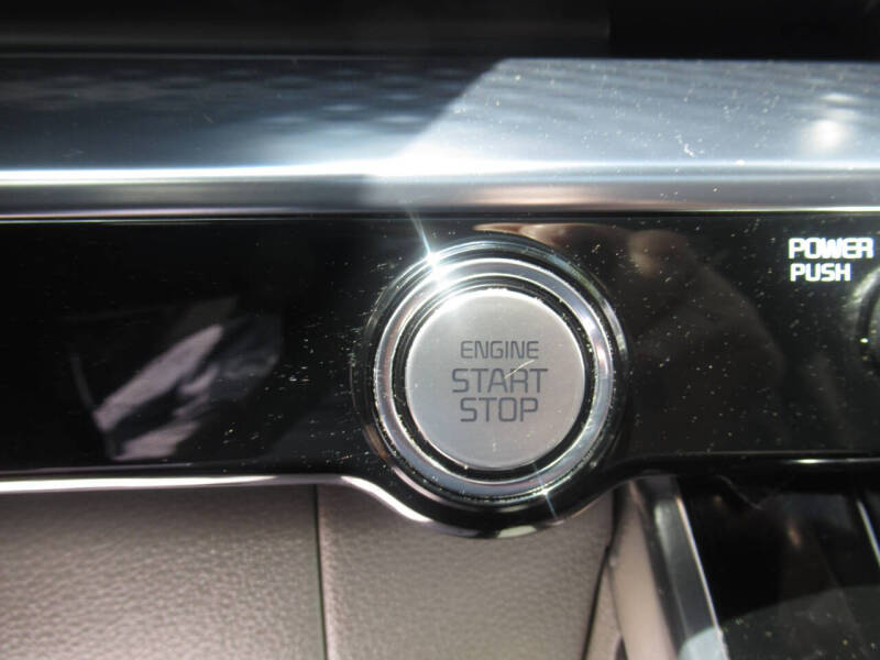 2023 Kia Carnival