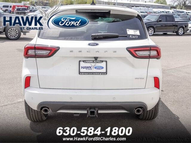 2024 Ford Escape ST-Line Elite