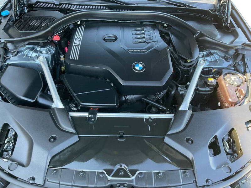 2022 BMW 5 Series 530i