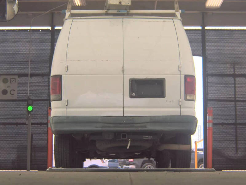 2014 Ford E-Series E-350 SD
