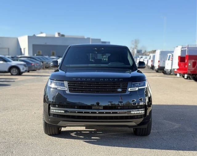 2024 Land Rover Range Rover P400 SE LWB