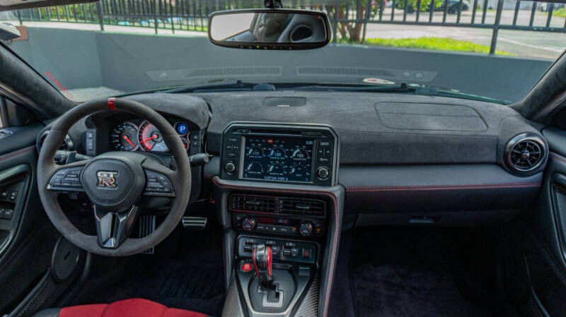 2017 Nissan GT-R NISMO