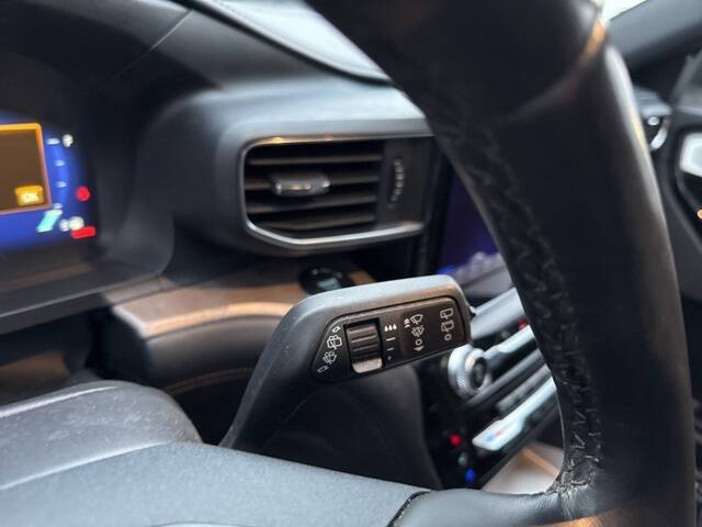 2022 Ford Explorer Hybrid Platinum