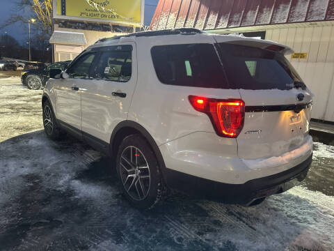 2017 Ford Explorer Sport