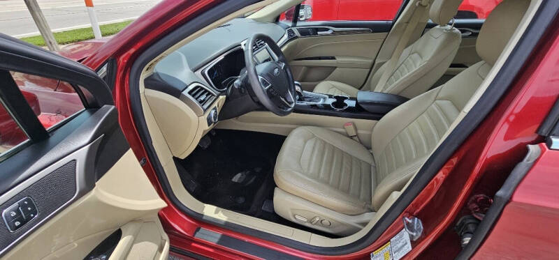 2014 Ford Fusion SE