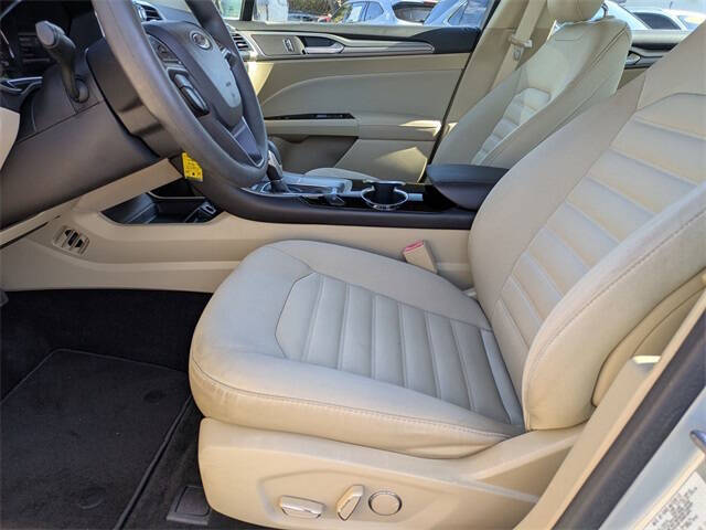 2014 Ford Fusion Hybrid SE