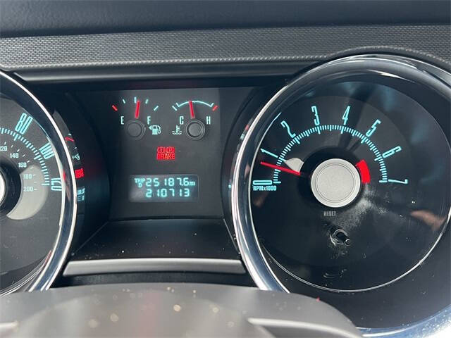 2010 Ford Mustang V6