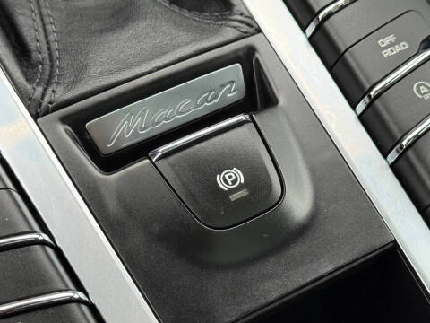 2015 Porsche Macan S