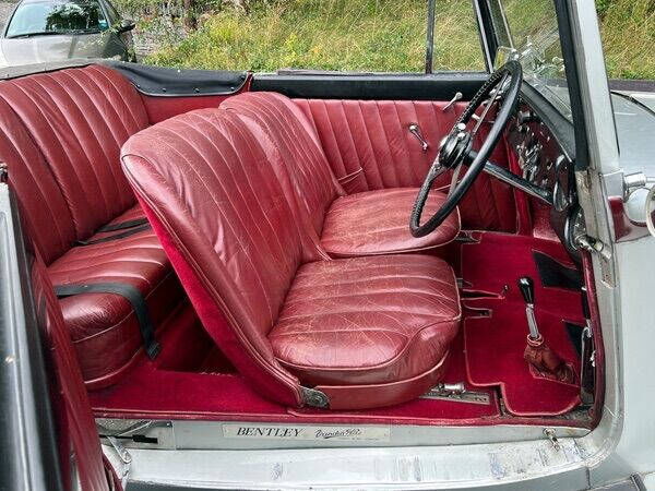 1937 Bentley Vanden Plas