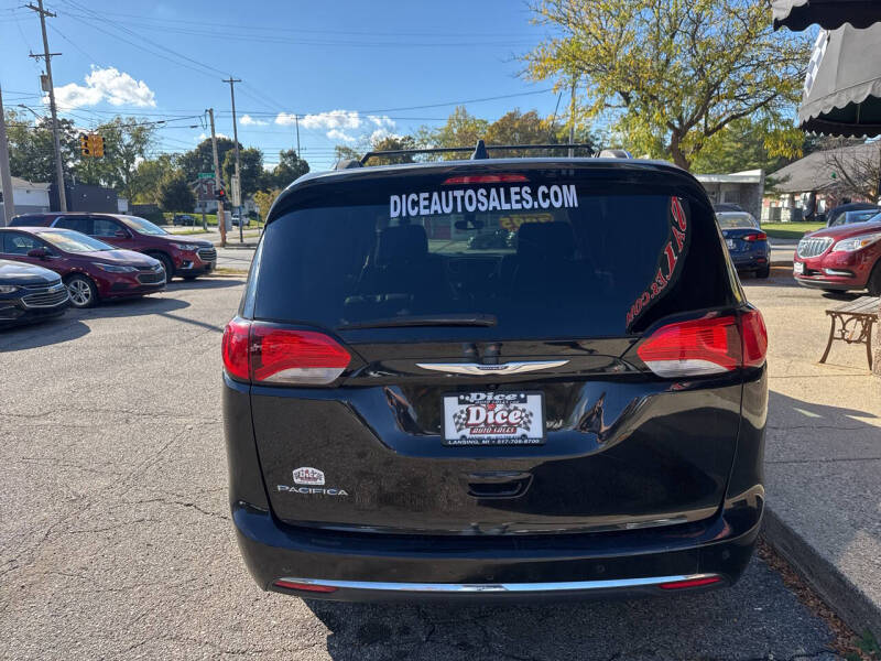 2020 Chrysler Pacifica Touring L