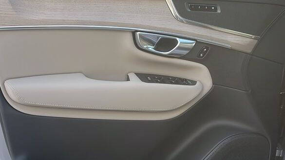 2026 Volvo XC90 B5 Core