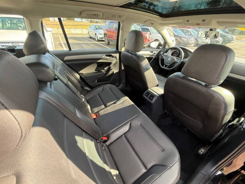 2016 Volkswagen Golf SportWagen TSI Limited Edition