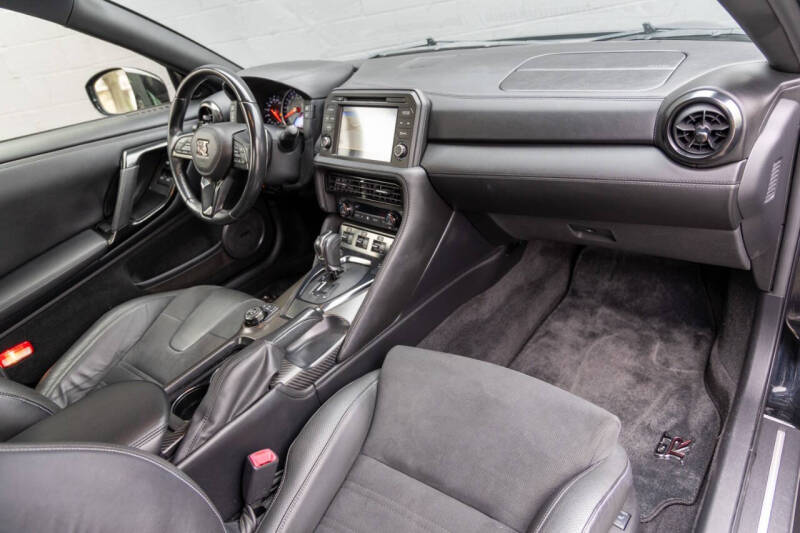 2018 Nissan GT-R Premium