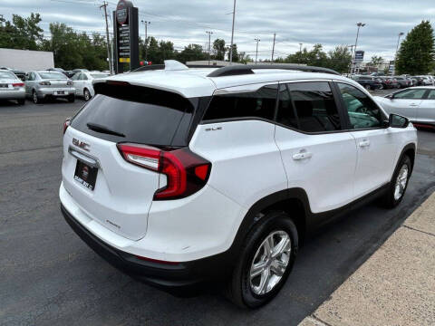 2022 GMC Terrain SLE