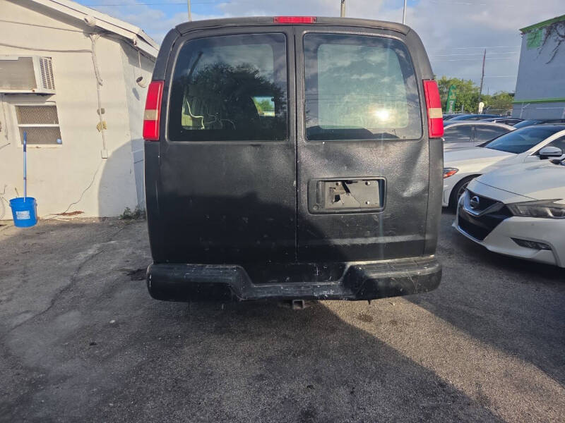 2015 Chevrolet Express 2500