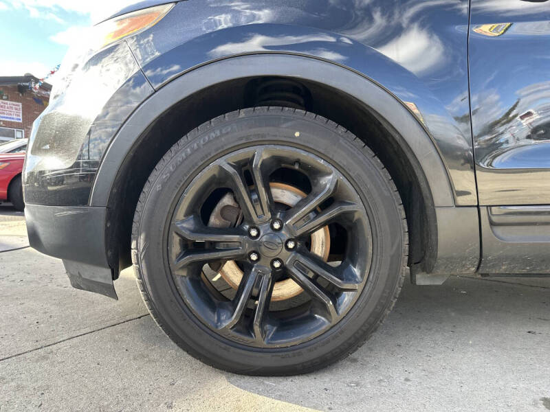 2014 Ford Explorer Sport