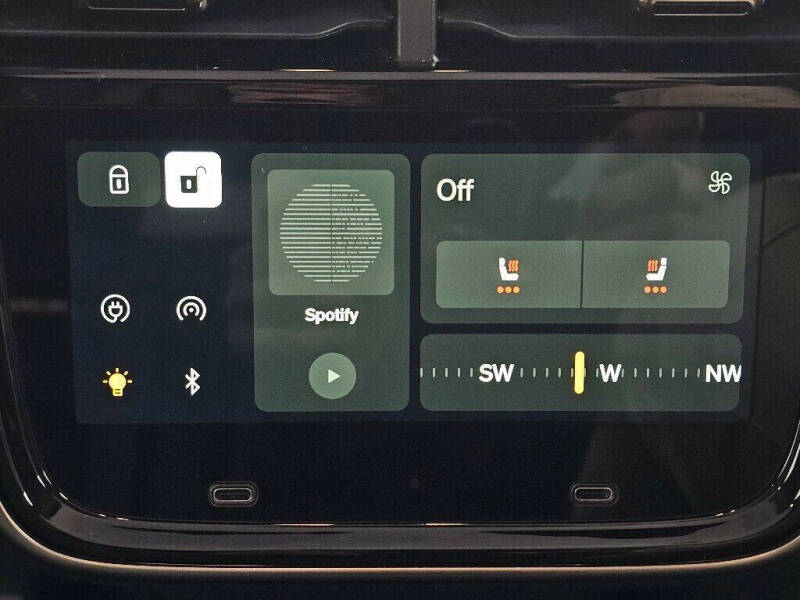 2023 Rivian R1S Adventure