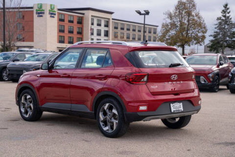 2022 Hyundai Venue SEL