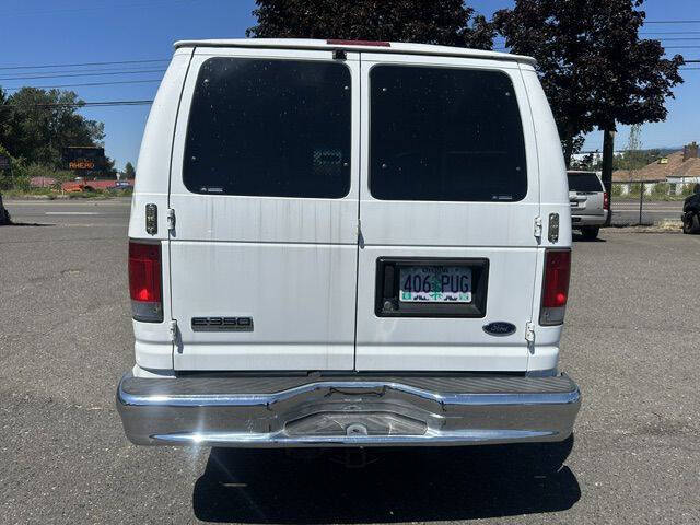 2010 Ford E-Series E-350 SD