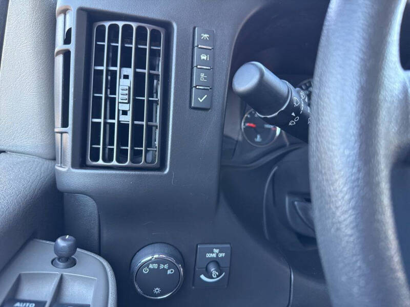 2023 Chevrolet Express 2500