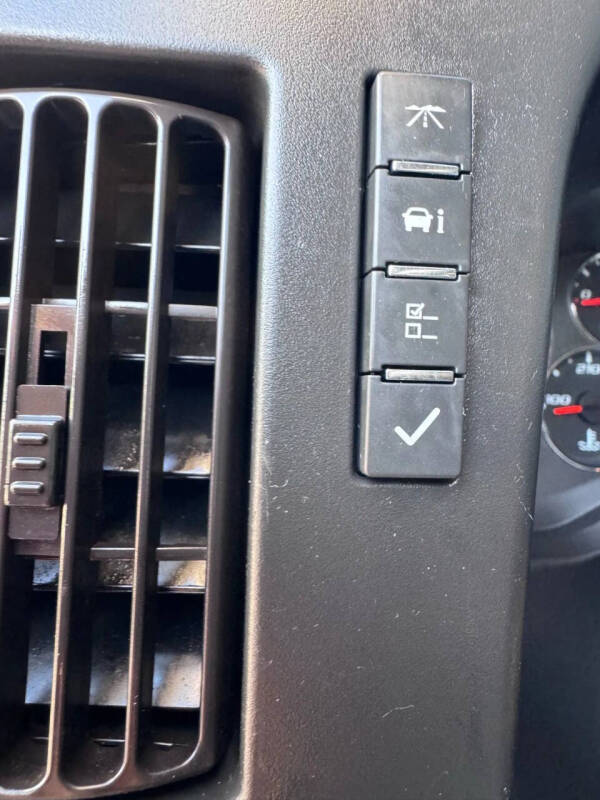 2019 Chevrolet Express 2500