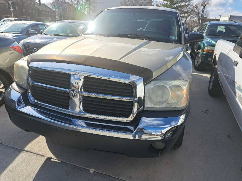 2005 Dodge Dakota for sale at ST LOUIS AUTO CAR SALES in Saint Louis MO