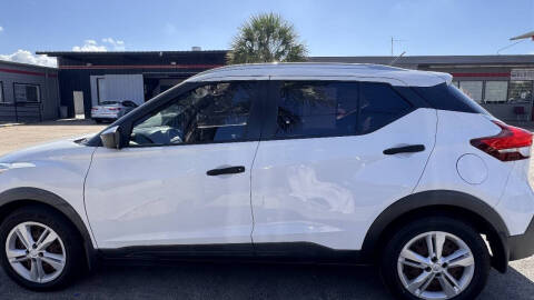 2019 Nissan Kicks S