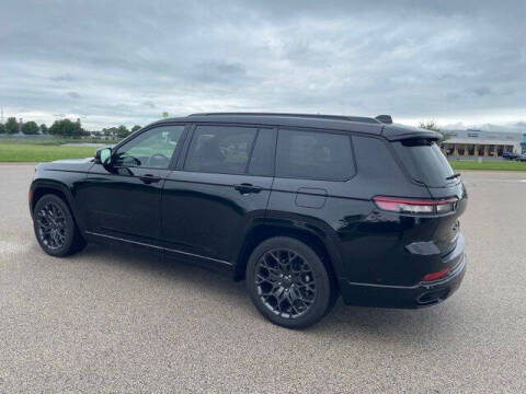 2023 Jeep Grand Cherokee L Summit