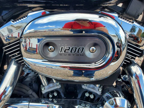 2005 Harley-Davidson Sportster 1200 Custom