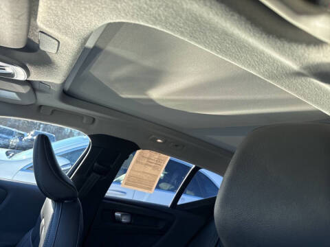 2025 Volvo XC40 B5 Plus Dark Theme