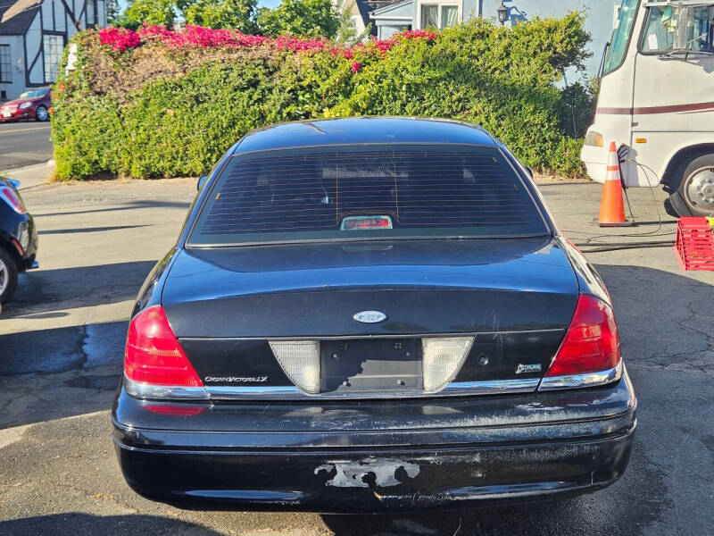 2011 Ford Crown Victoria LX
