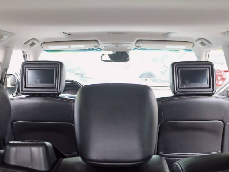 2017 Nissan Armada Platinum