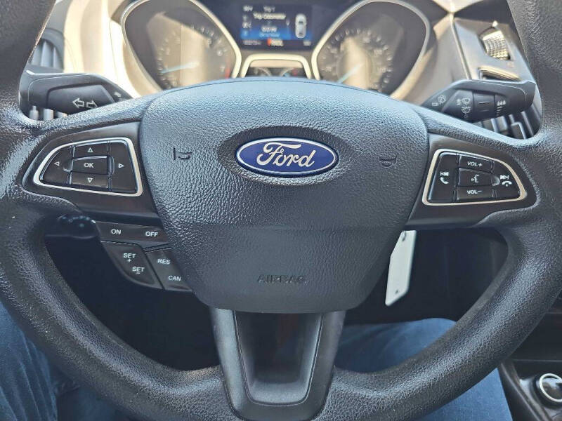 2017 Ford Focus SE