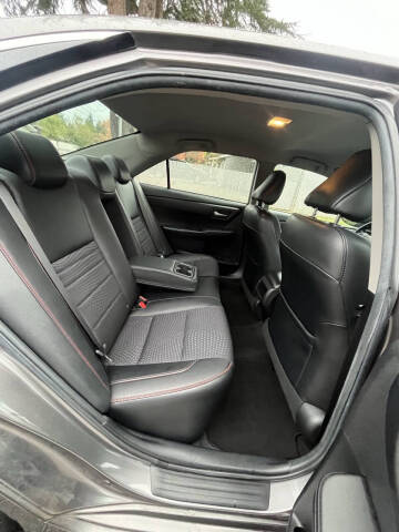 2015 Toyota Camry SE