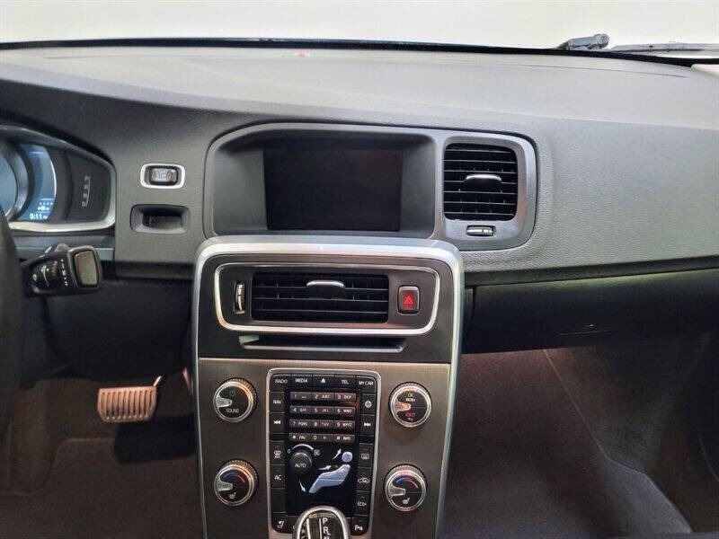 2016 Volvo S60 T5 Drive-E Premier