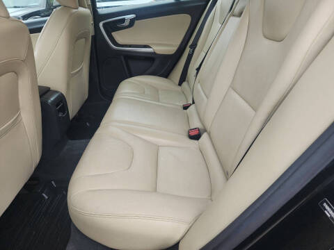 2017 Volvo V60 T5 Premier